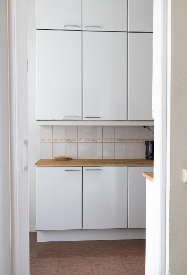 2Ndhomes City Center 2Br Apartment With Balcony And Sauna By Kaisaniemi Park Helsinki Kültér fotó